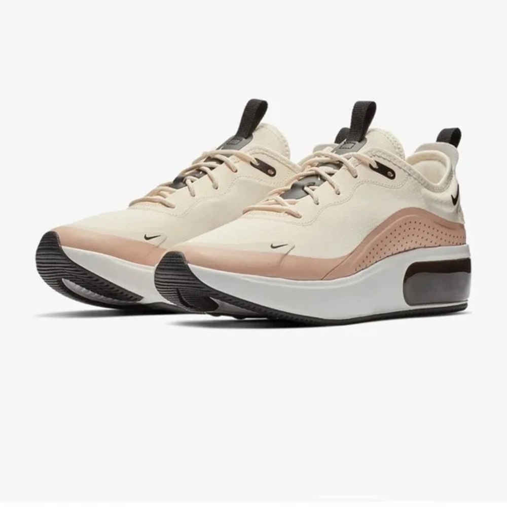 Nike Air Max 2090 trainers in cream and black